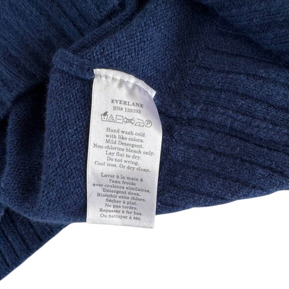 Everlane The Boxy Crew in Cashmere in Deep Lazuli Blue - Picture 7 of 8